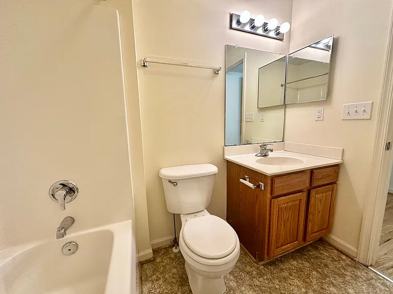 1203 Wertland St — Photo 5