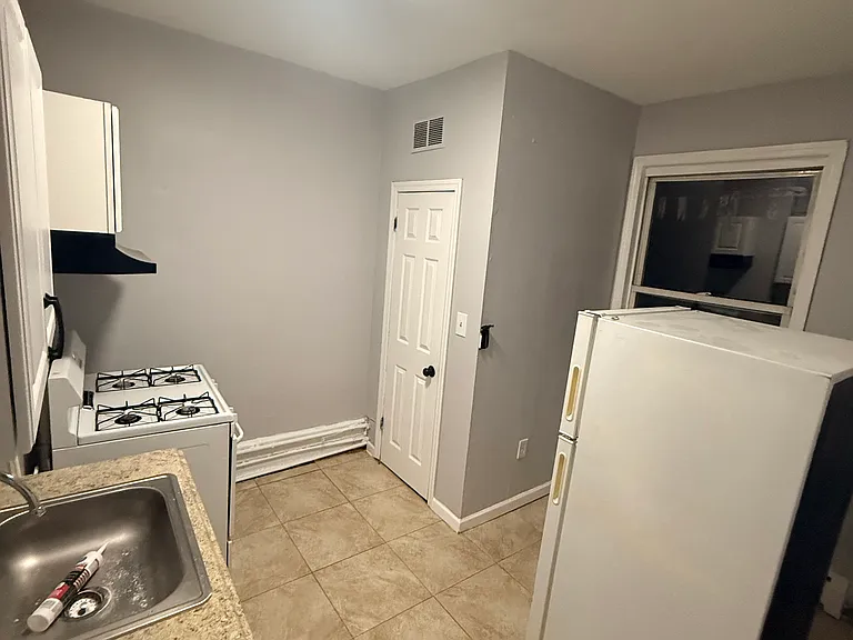 68 Martin Luther King Jr Dr #3 — Photo 3