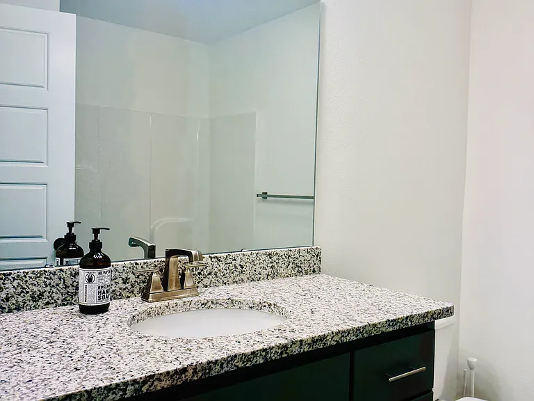 424 NW 59th Ave — Photo 9
