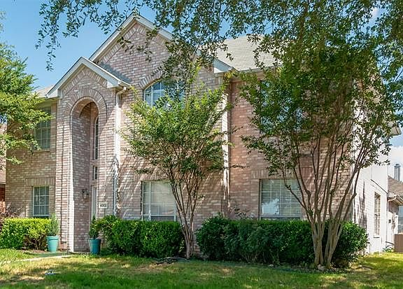 2nd image of 4302 Buena Vista Ln