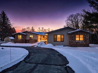2460 Spring Rose Circle, Verona, WI 53593