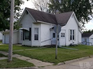 403 S Clinton St, Albia, IA 52531