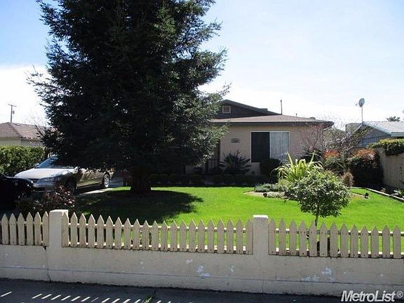 2nd image of 2520 48th Ave