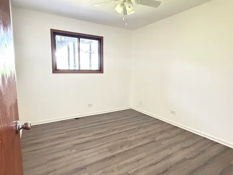 311 Dawn Ct #1 — Photo 9