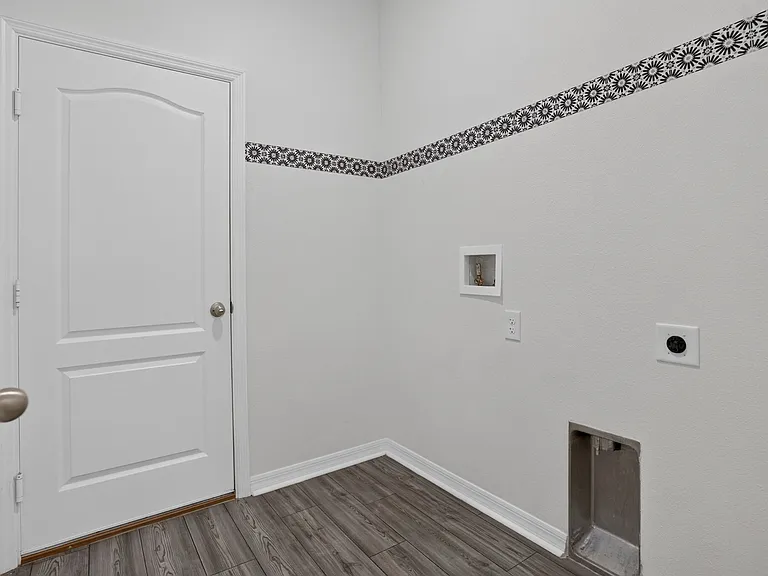 6170 Dolostone Dr — Photo 16