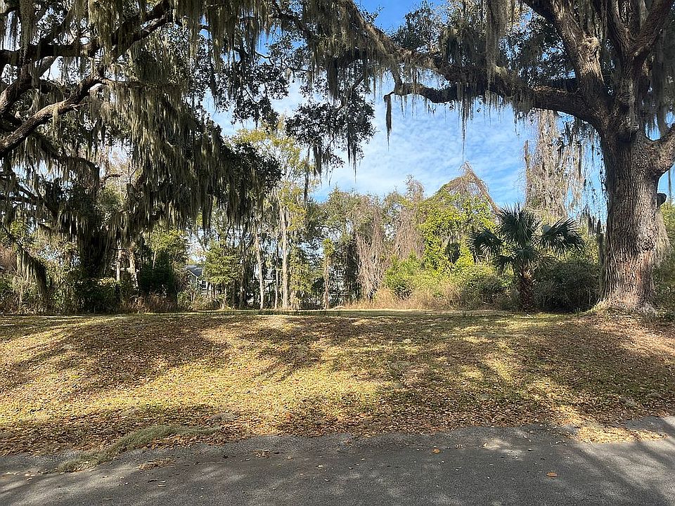 2nd image of 609 Fort Frederick Cir