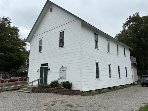 733 Pleasant Dr, Warren, PA 16365