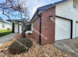 127 Ames St, Baldwin City, KS 66006