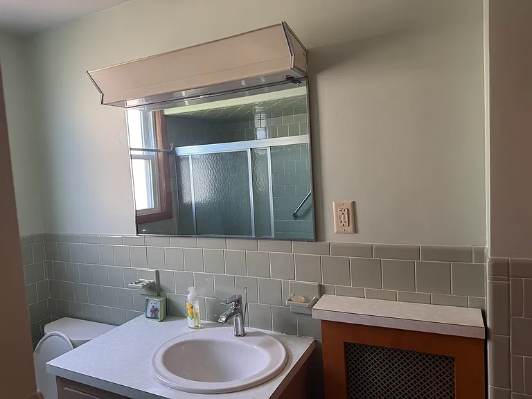 545 Robeson St #1 — Photo 4