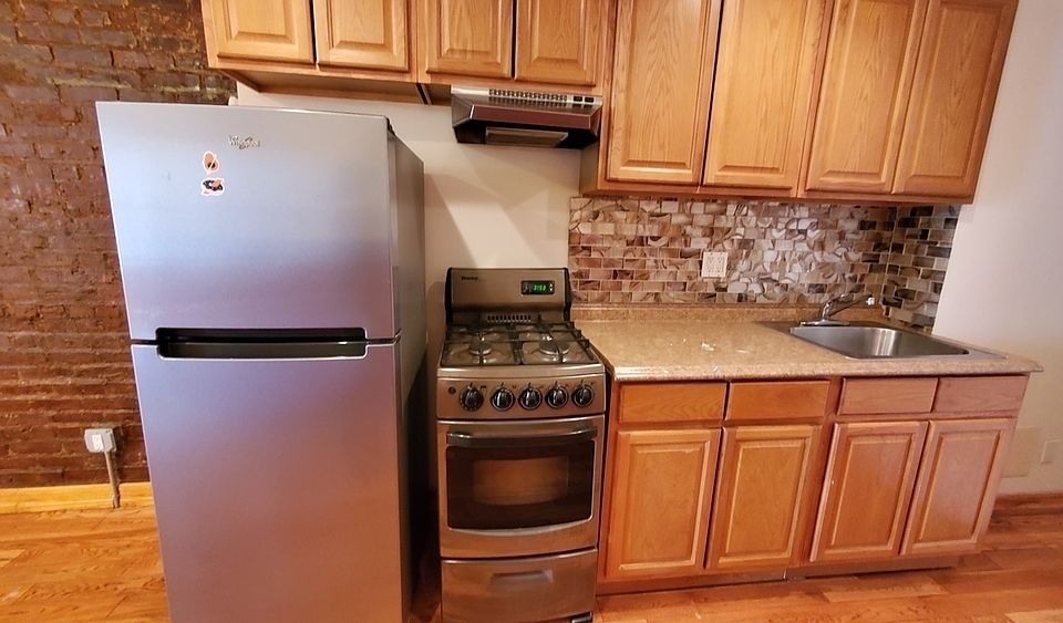 1st image of 206 Avenue B #2F