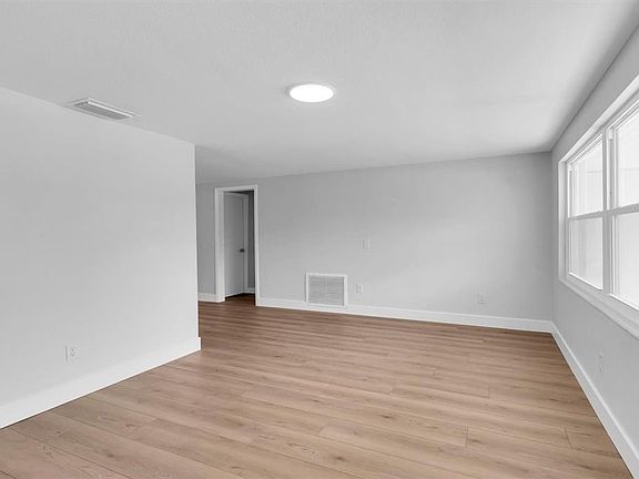 4th image of 9145 Osceola Dr