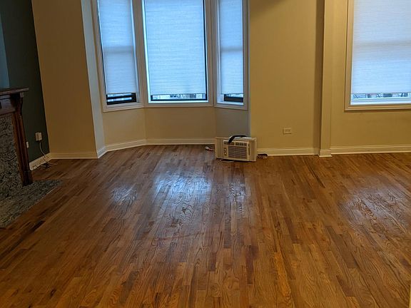 3rd image of 4809 S Langley Ave #2