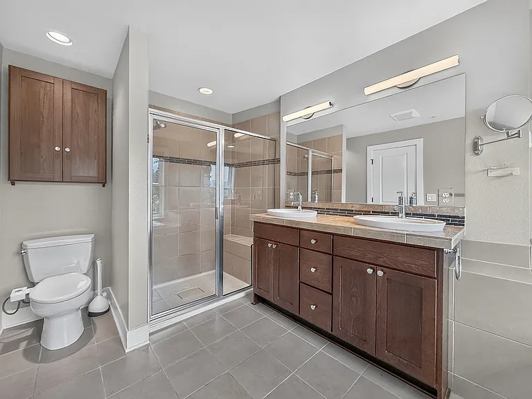 1078 NE High St — Photo 18