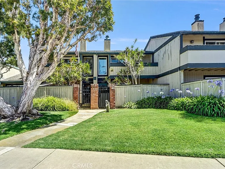4526 Heil Ave — Photo 3