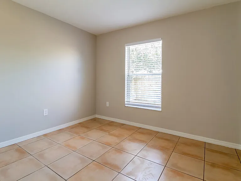 312 Riunite Cir — Photo 14