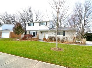 5993 Slate Dr, Troy, MI