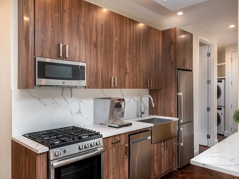 921 Washington Ave #385 — Photo 4