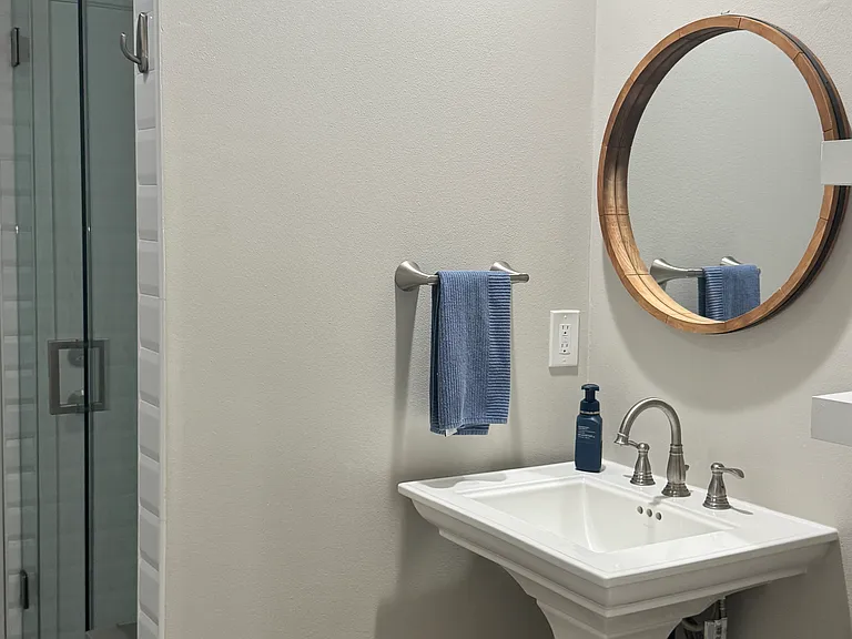 5033 Island View St — Photo 5