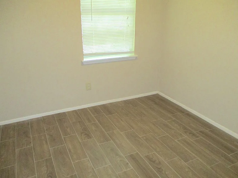 23119 Banquo Dr — Photo 5