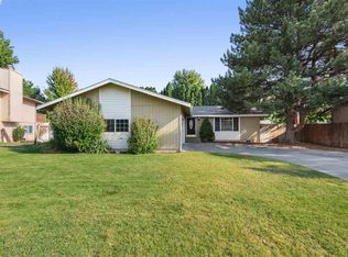 8118 W Imnaha Ave, Kennewick, WA 99336