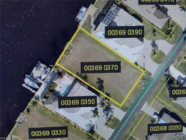 1st image of 4410 SE 20th Ave