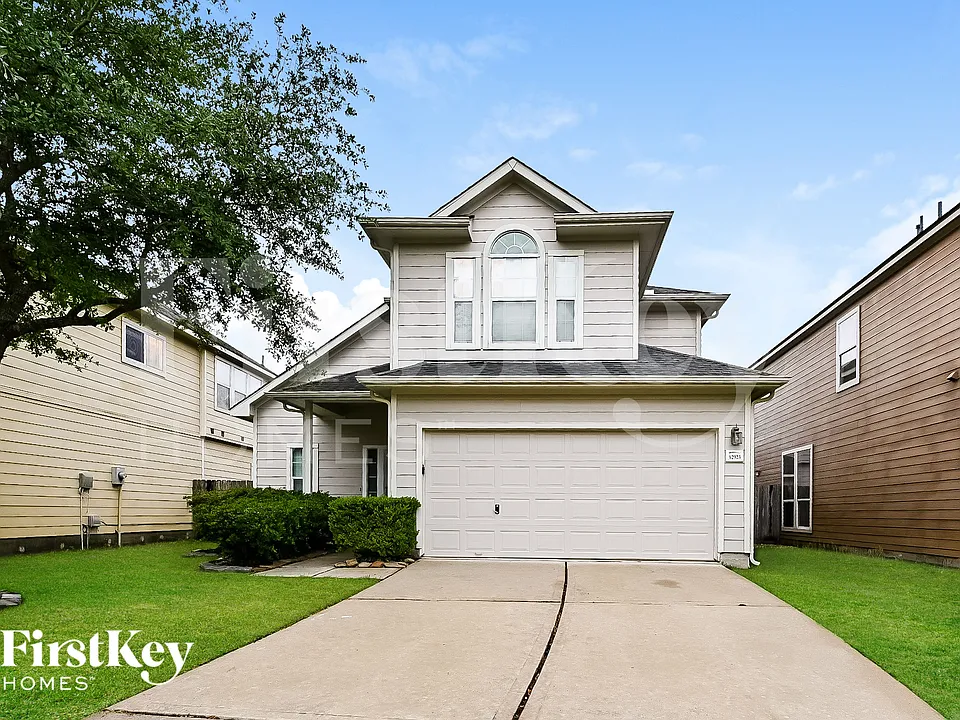 12923 Palm Leaf Ct
