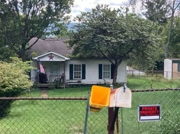 442 Dogwood St, Mt Carmel, TN 37645