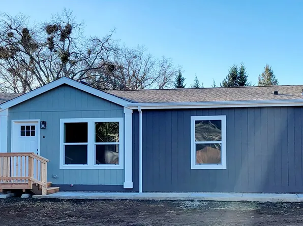 121 Wanda Ct, Myrtle Creek, OR 97457