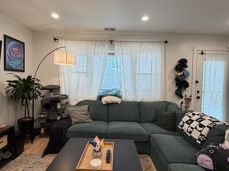 1756 W Rosehill Dr #2D — Photo 5