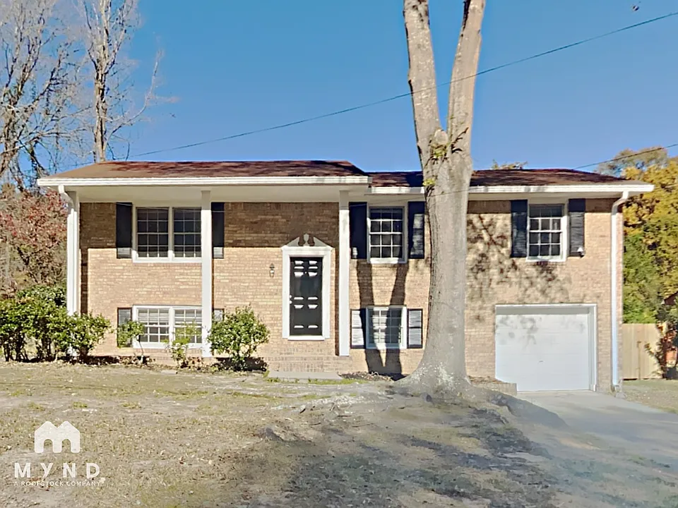 6450 Ashdale Dr