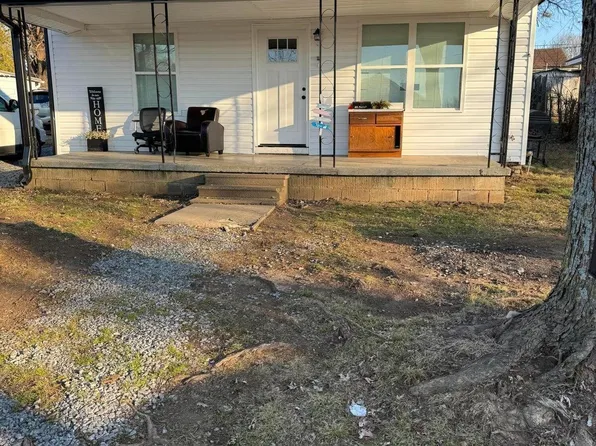 1335 Aurora Ave SE, Cleveland, TN 37311