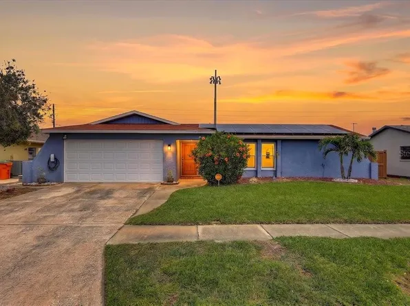 12137 Orange Blossom Dr, Seminole, FL 33772