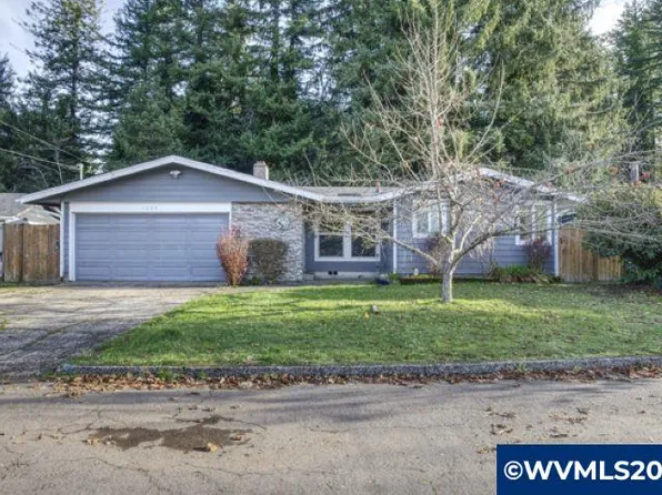 1268 SE 18th St, Toledo, OR 97391