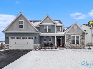 111 Brunswick Ct, Perrysburg, OH