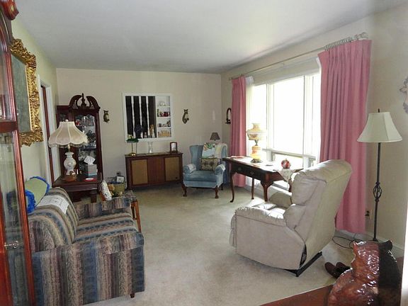 5th image of 1420 Grace Ave