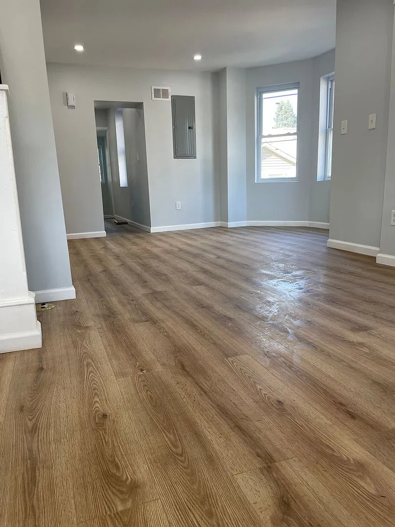 Beautifully Renovated 3-Bedroom Twin in a Desirable Clifton Heights Neighborhood! — Photo 4