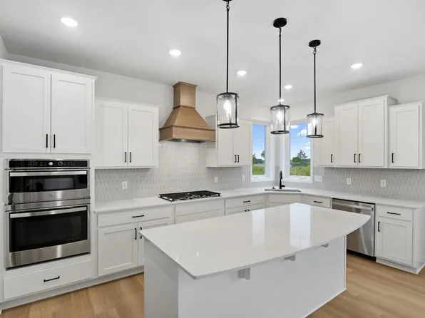 11409 Minnesota Ln N, Osseo, MN 55369