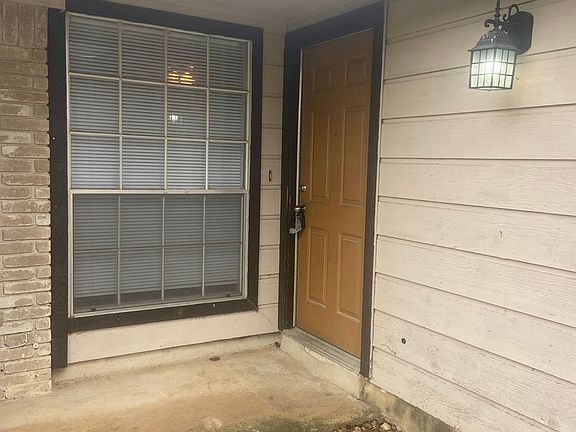 2nd image of 14427 Edgemont St