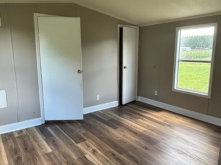 963 Pridgen Rd — Photo 8