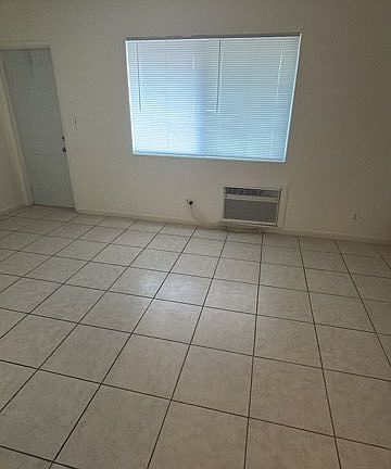 5th image of 2121 Jackson St #1