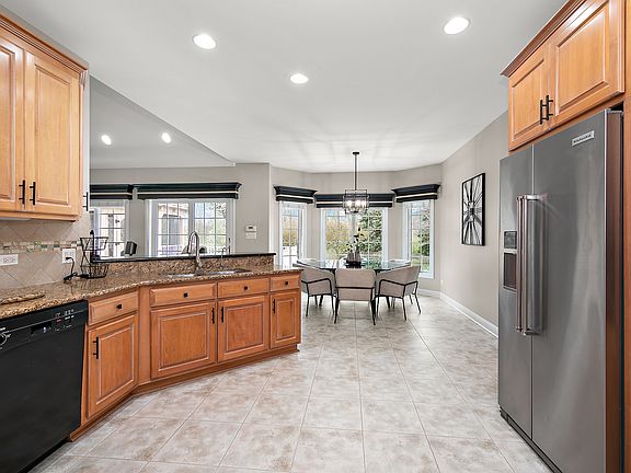 5th image of 25634 S Kensington Ln