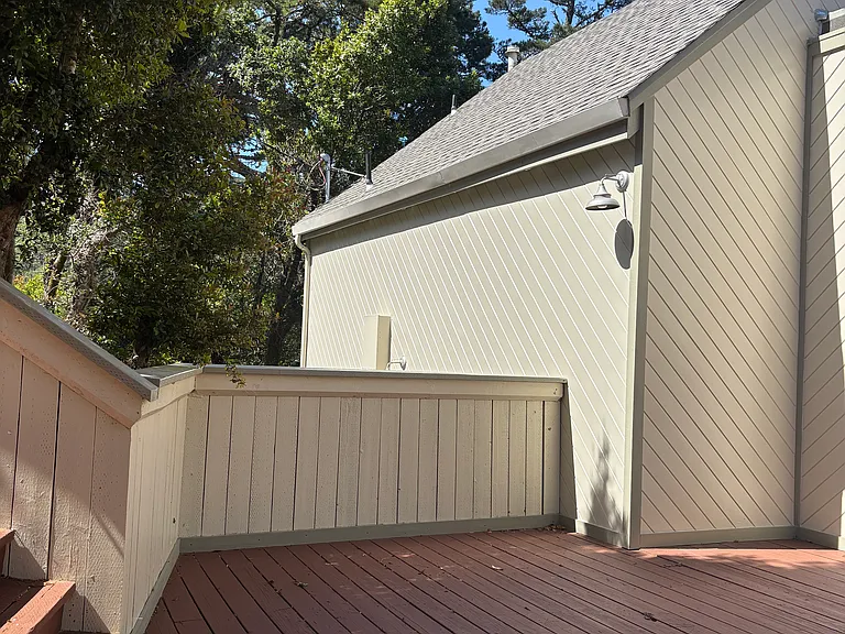 858 Marin Dr — Photo 8