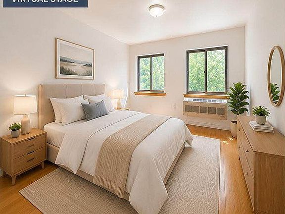 3rd image of 11226 38th Ave APT 4