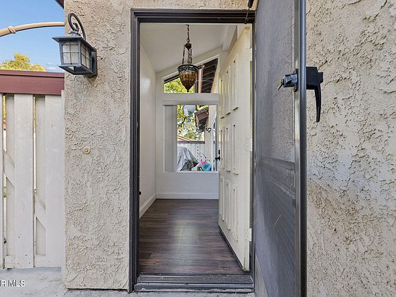5th image of 499 Sobre Colinas Pl