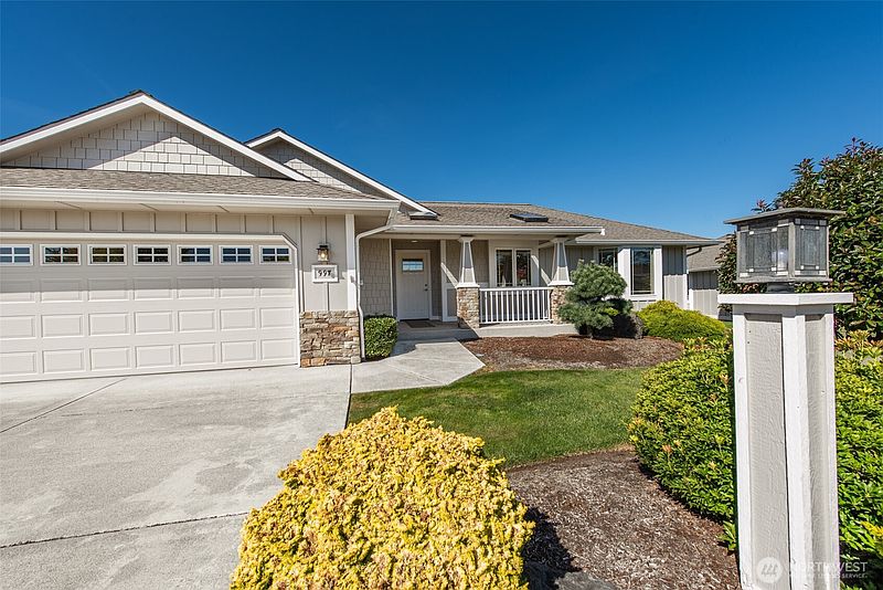 2nd image of 997 N Minstrel Road
