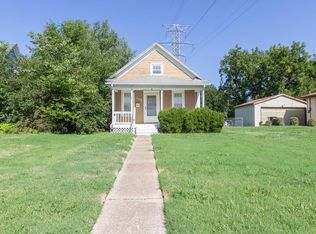 366 N Columbia Ave, Salina, KS 67401