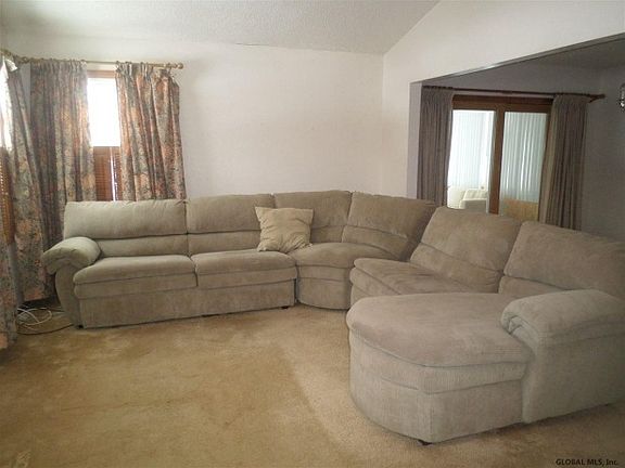 3rd image of 44 Wilan Ln