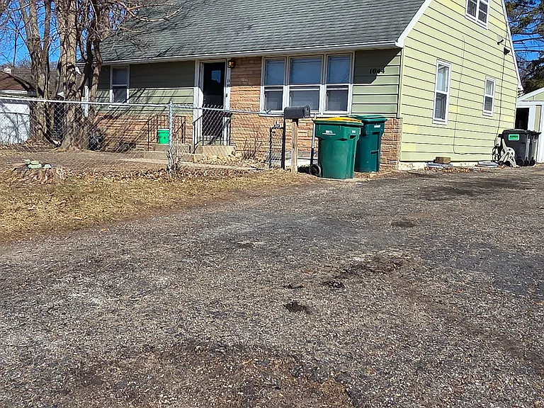 1644 1st Ave NE #2 — Photo 33