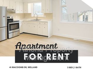 41 Macoomb Dr, Welland, ON L3C5V1