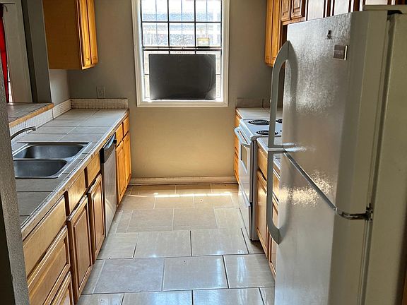 3rd image of 1604 Chimney Wood Ln
